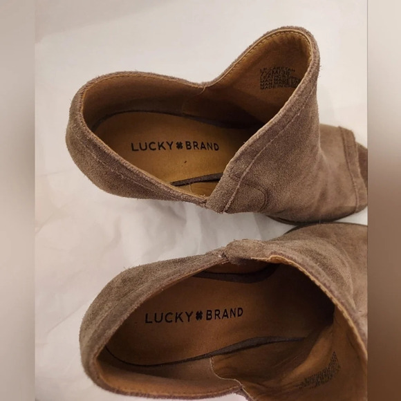 Lucky Brand "Laretah" Taupe Peep Toe Block Heel Ankle Booties in Size 7.5 M - Picture 8 of 11